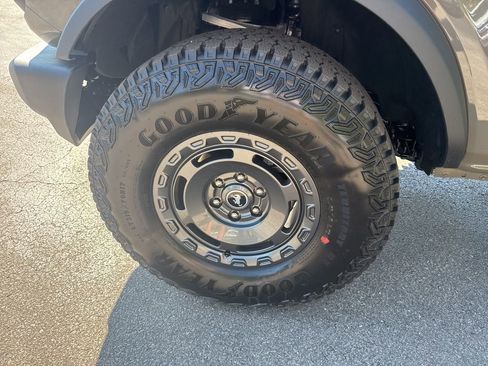 New 2025 Ford Bronco 4-Door w/ Sasquatch Package image 16