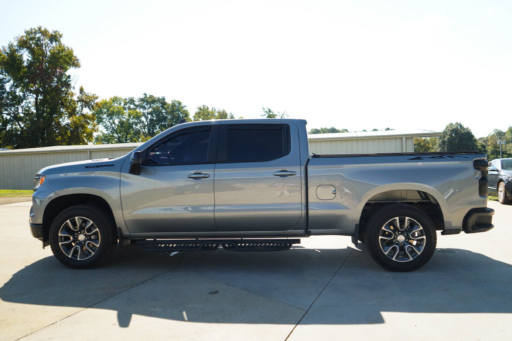 Used 2025 Chevrolet Silverado 1500 LT AWD/4WD image 24