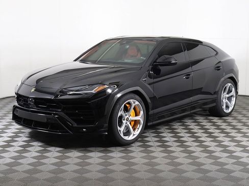 Used 2022 Lamborghini Urus image 12