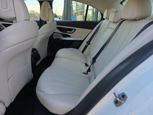 Used 2026 Mercedes-Benz E 350 4MATIC Sedan image 13