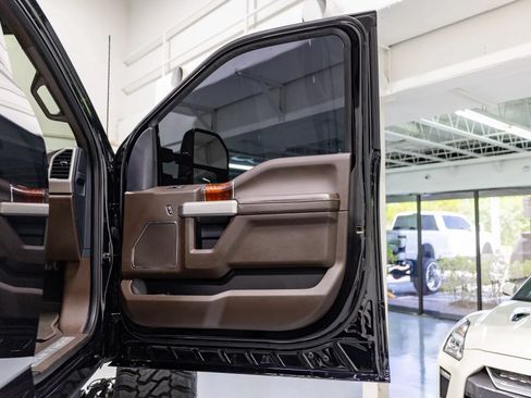 Used 2022 Ford F450 King Ranch w/ King Ranch Ultimate Package AWD/4WD image 42