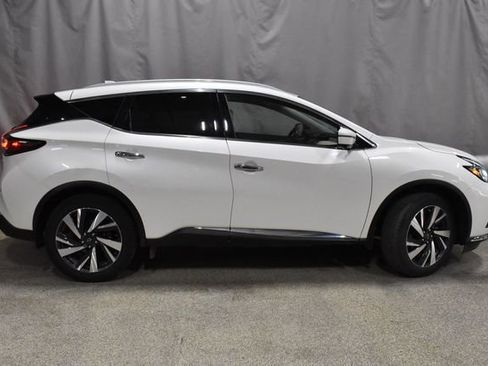 Used 2024 Nissan Murano SL image 2