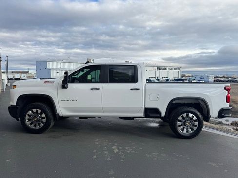 New 2026 Chevrolet Silverado 2500 Custom w/ Custom Value Package image 7