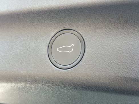 Used 2021 Tesla Model Y 2WD image 35