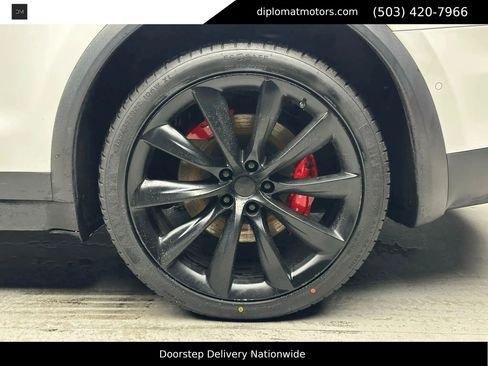 Used 2017 Tesla Model X 100D image 37