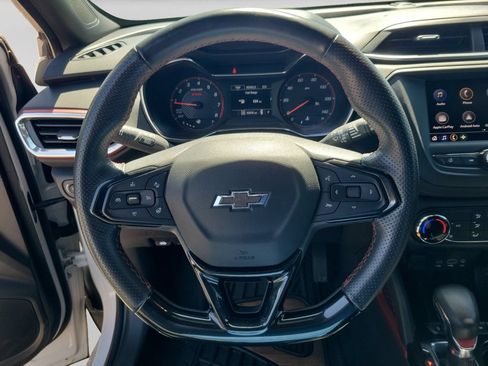 Used 2023 Chevrolet TrailBlazer RS AWD/4WD image 16