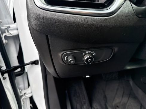 Used 2024 Chevrolet Equinox LT w/ LPO, Floor Liner Package image 15