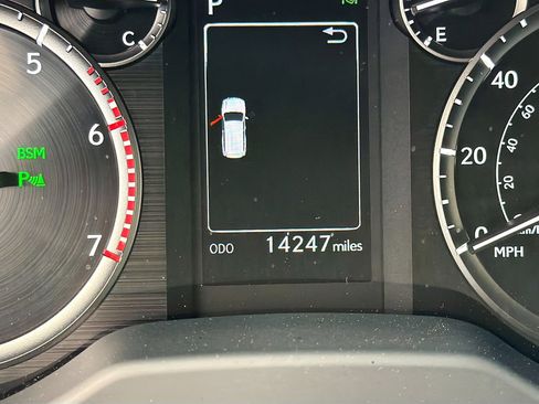 Used 2023 Lexus GX 460 w/ Black Line Special Edition image 41