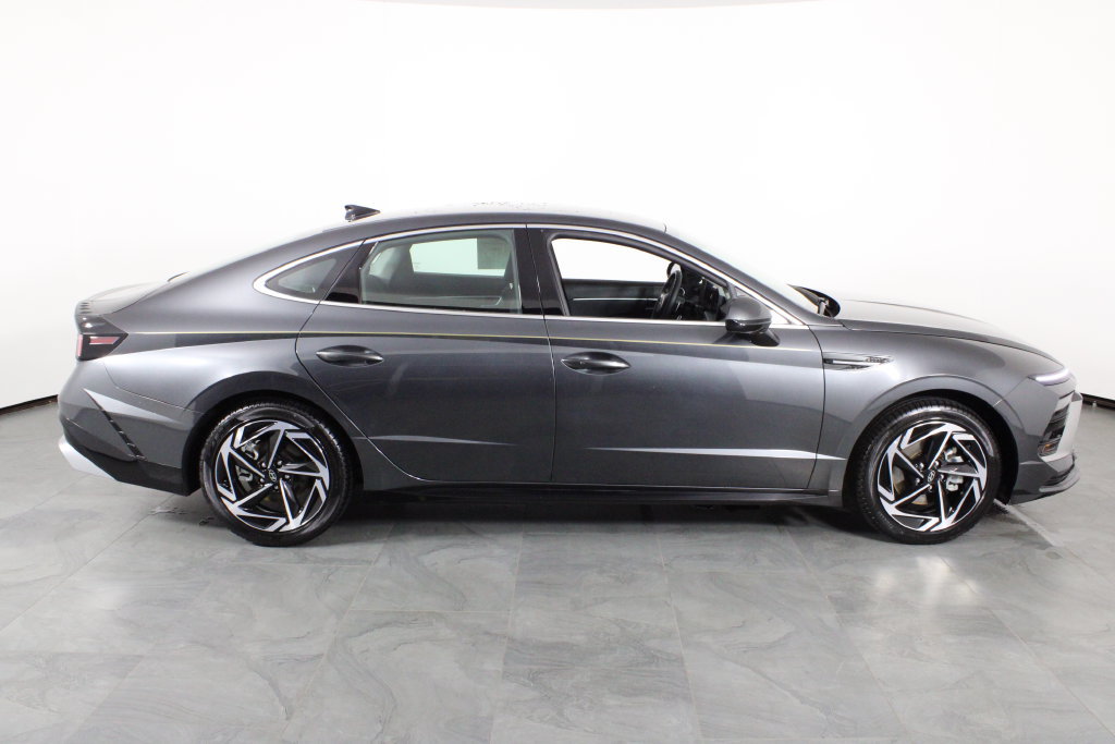 Certified 2026 Hyundai Sonata SEL FWD image 12