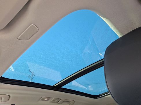 New 2026 Volvo XC60 B5 Ultra w/ Protection Package Premier image 8