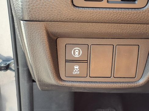 Used 2018 Honda Accord LX image 23