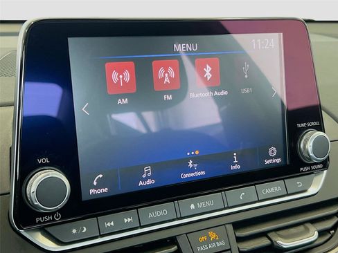 Used 2023 Nissan Altima 2.5 SV AWD/4WD image 7