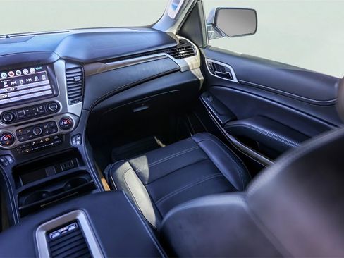 Used 2020 GMC Yukon Denali w/ Open Road Package image 32