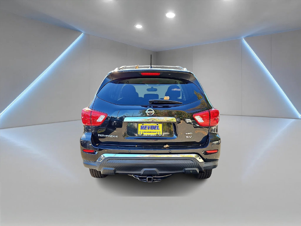 Used 2017 Nissan Pathfinder SV AWD/4WD image 5