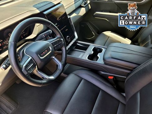 Used 2024 GMC Acadia Elevation AWD/4WD image 18