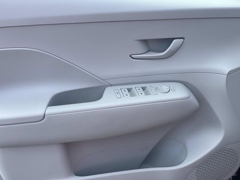 Certified 2024 Hyundai Kona SEL image 18