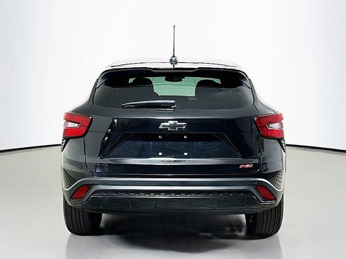 Used 2024 Chevrolet Trax RS w/ Driver Confidence Package FWD image 6