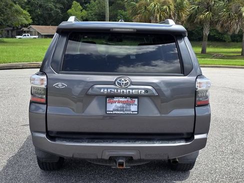 Used 2016 Toyota 4Runner SR5 RWD image 3