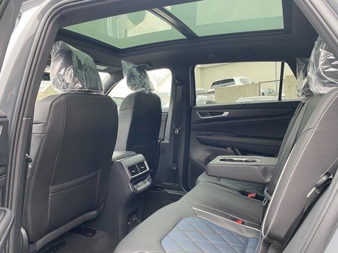 New 2026 Volkswagen Atlas Cross Sport SEL Premium R-Line image 13