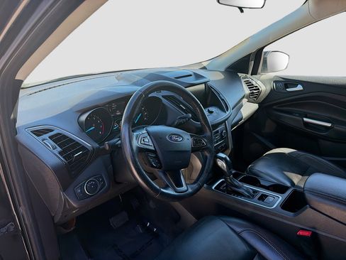 Used 2018 Ford Escape SEL image 9