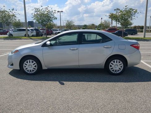 Used 2019 Toyota Corolla LE image 7