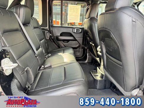 Used 2023 Jeep Wrangler Unlimited Sahara AWD/4WD image 34