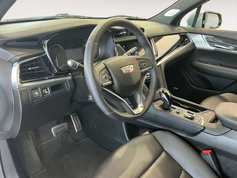 Used 2025 Cadillac XT6 Sport AWD/4WD image 10