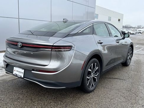 Used 2024 Toyota Crown XLE image 35