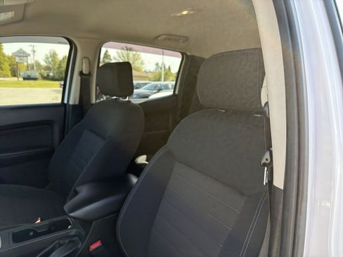 Used 2019 Ford Ranger XLT w/ Equipment Group 302A Luxury AWD/4WD image 16