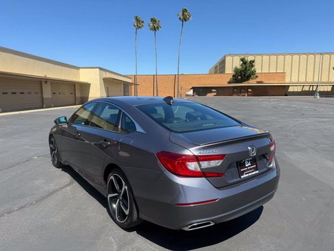 Used 2019 Honda Accord Sport image 5