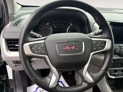 Used 2023 GMC Terrain SLT image 12