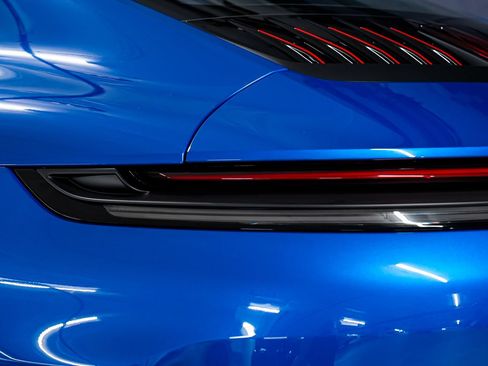 Used 2026 Porsche 911 Carrera T RWD image 40