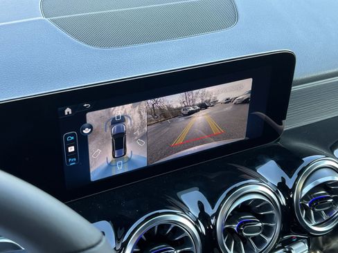 New 2026 Mercedes-Benz GLB 250 4MATIC image 17