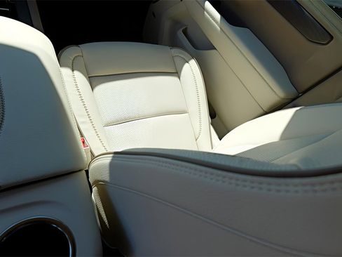 New 2026 GMC Yukon XL Denali w/ Denali Reserve Package image 26