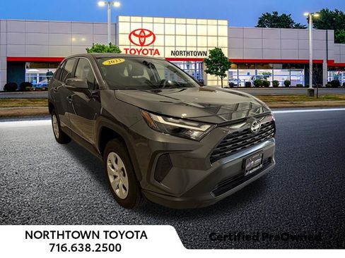 Used 2023 Toyota RAV4 LE AWD/4WD image 11