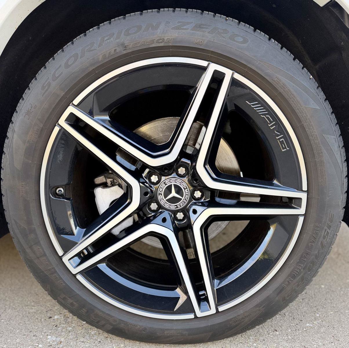 Used 2024 Mercedes-Benz GLS 450 4MATIC image 23