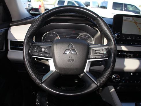 Used 2022 Mitsubishi Outlander SEL FWD image 16