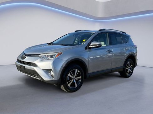 Used 2018 Toyota RAV4 XLE w/ Plus Extra Value Package image 7