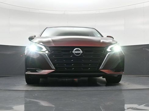Used 2024 Nissan Altima 2.5 SL FWD image 20