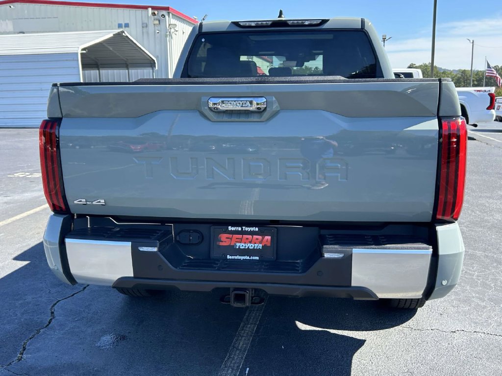 Used 2025 Toyota Tundra Limited AWD/4WD image 4