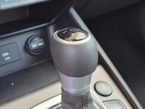 Used 2023 Hyundai Kona SEL AWD/4WD image 13