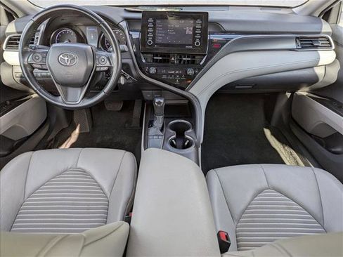 Used 2023 Toyota Camry SE image 16