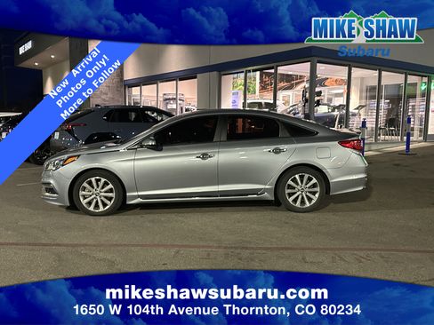 Used 2017 Hyundai Sonata Limited w/ Ultimate Package 04 image 10
