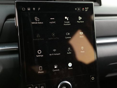 Used 2025 GMC Terrain Elevation image 14