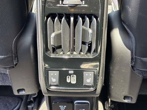 Used 2022 Jeep Compass High Altitude AWD/4WD image 12