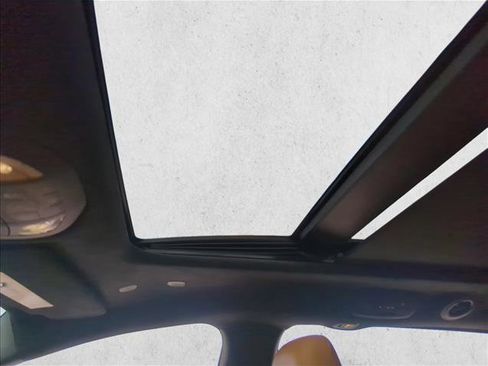 Used 2021 Chrysler Pacifica Pinnacle image 16