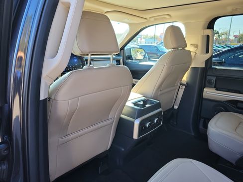 Used 2024 Ford Expedition Max Limited image 17