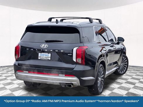 Used 2023 Hyundai Palisade Calligraphy image 18