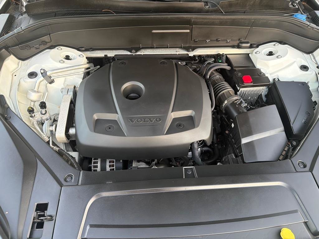Used 2019 Volvo XC90 T6 Momentum w/ Protection Package Premier AWD/4WD image 10