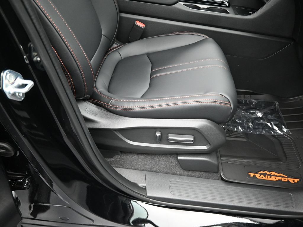 Certified 2025 Honda Pilot TrailSport image 37